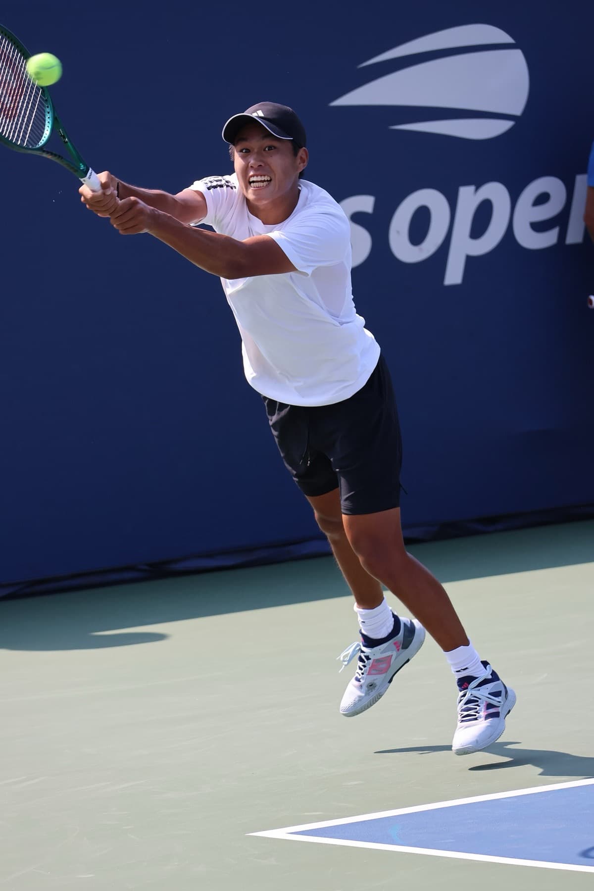 Learner Tien at practice ahead of the 2024 US Open. The Vietnamese American lefty enters this year’s Flushing Meadows fortnight as a top-20 ATP player after an Australian Open quarterfinal.